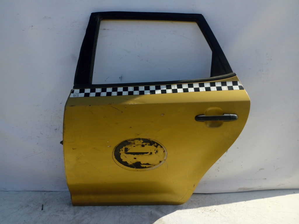 Usa / Portiera Stanga Spate Kia Ceed (Ed) 2006-2012 Galben