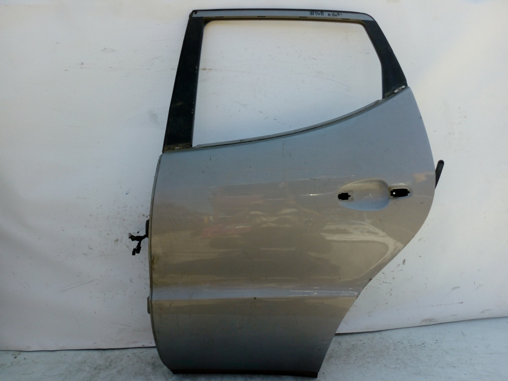 Usa / Portiera Stanga Spate Mercedes-Benz A-Class (W168) 1997-2004 Alb Gri