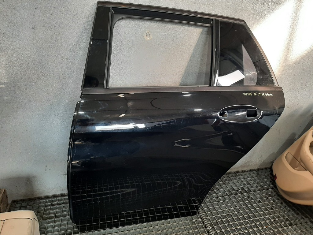 Usa portiera stanga spate mercedes c-class w205 break