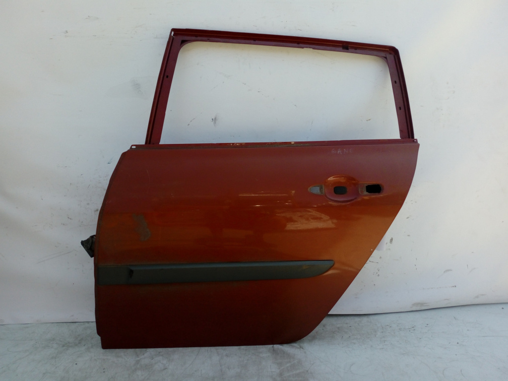 Usa / Portiera Stanga Spate Renault Megane 2 2002-2010 Portocaliu Rosu Break / Caravan / Station Wagon