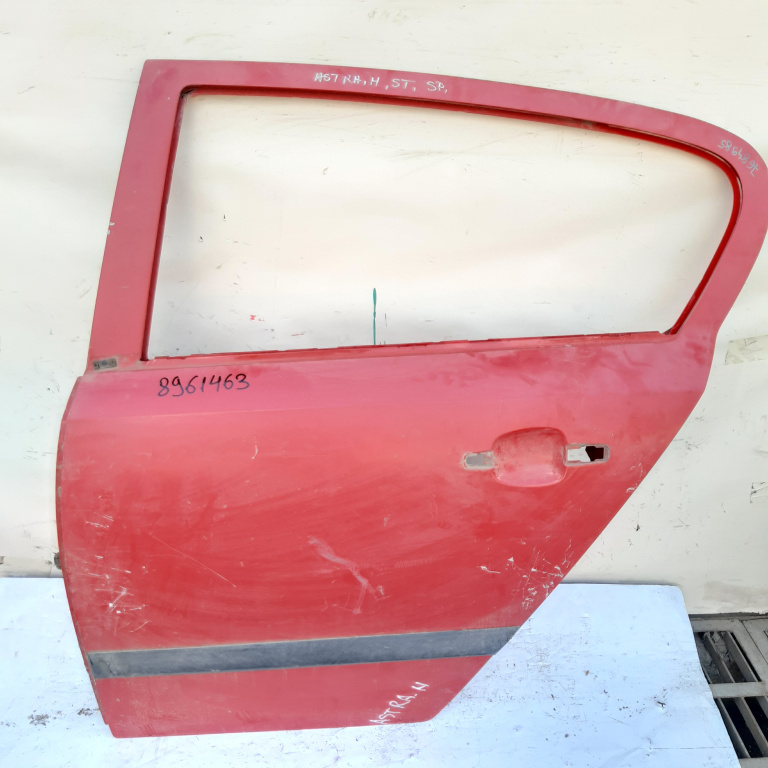Usa / Portiera Stanga,spate,Rosu Opel ASTRA H 2004 - 2012