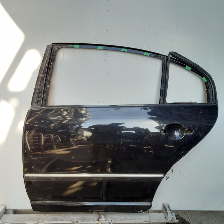 Usa / Portiera Stanga Spate Skoda Superb 1 (3U) 2001-2008 Negru