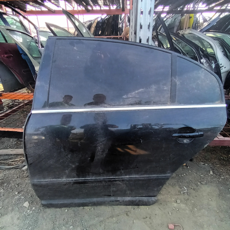 Usa / Portiera Stanga Spate Skoda Superb 2 (3T) 2008-2015 Negru