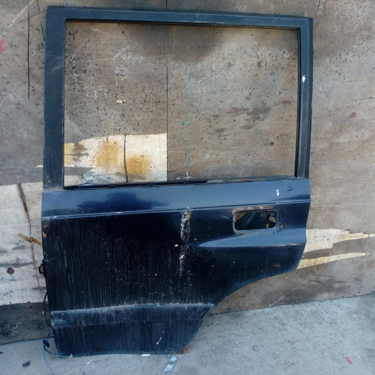 Usa / Portiera Stanga Spate Suzuki Vitara (Et, Ta) 1988-1998 Albastru Negru