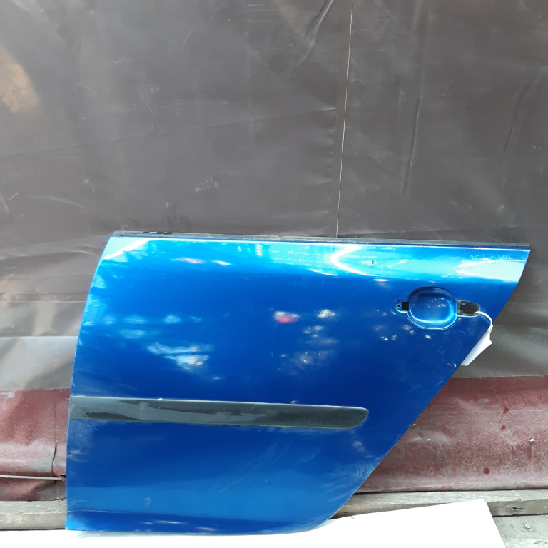 Usa / Portiera Stanga,spate VW GOLF 5 2003 - 2009