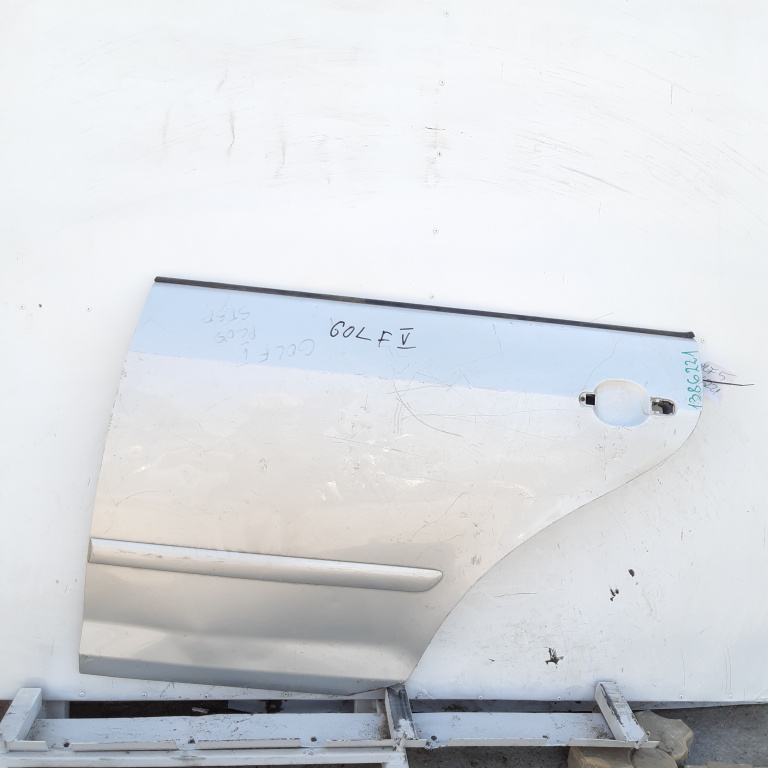 Usa / Portiera Stanga,spate VW GOLF 5 2003 - 2009