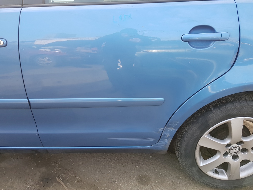 Usa / Portiera Stanga Spate VW Polo 9N3 2002 - 2009 Cod Culoare LA5R