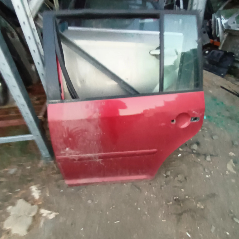 Usa / Portiera Stanga Spate Vw Touran (1T) 2003-2010 Rosu