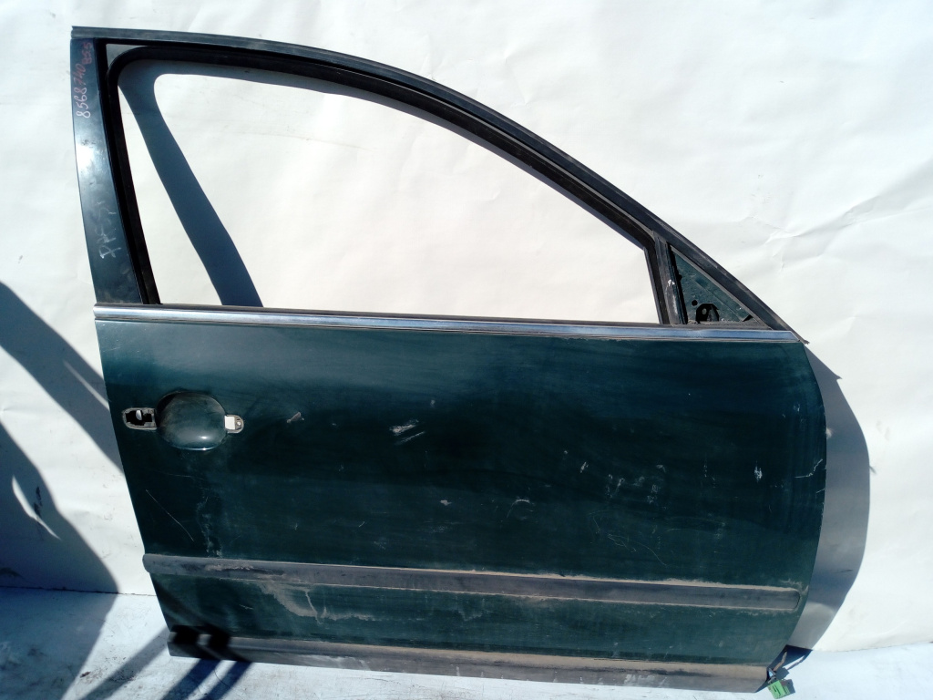 Usa / Portiera Verde,fata,dreapta VW PASSAT B5, B5.5 1996 - 2005
