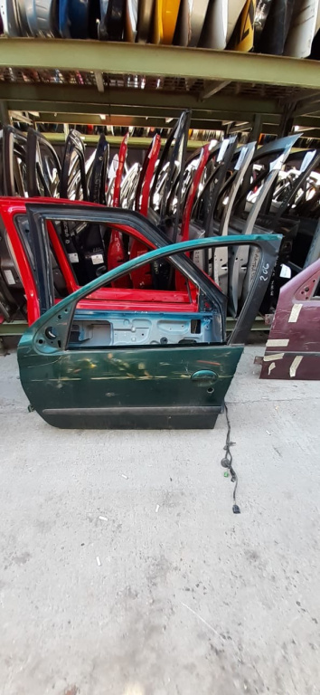 Usa / Portiera Verde,fata,stanga Peugeot 206 1998 - 2013