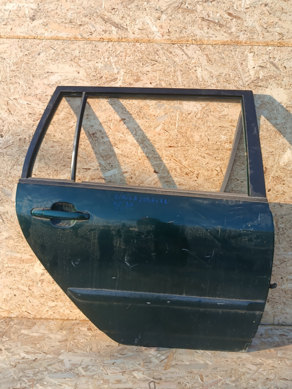 Usa / Portiera Verde,spate,dreapta,hatchback 5 Portiere Toyota COROLLA 2001 - 2006