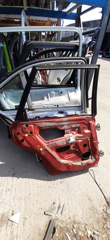 Usa / Portiera Volvo V40 Combi 1995-2004 Rosu Spate Stanga