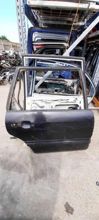 Usa / Portiera Vw Passat B4 1993-1996 Negru Spate Dreapta