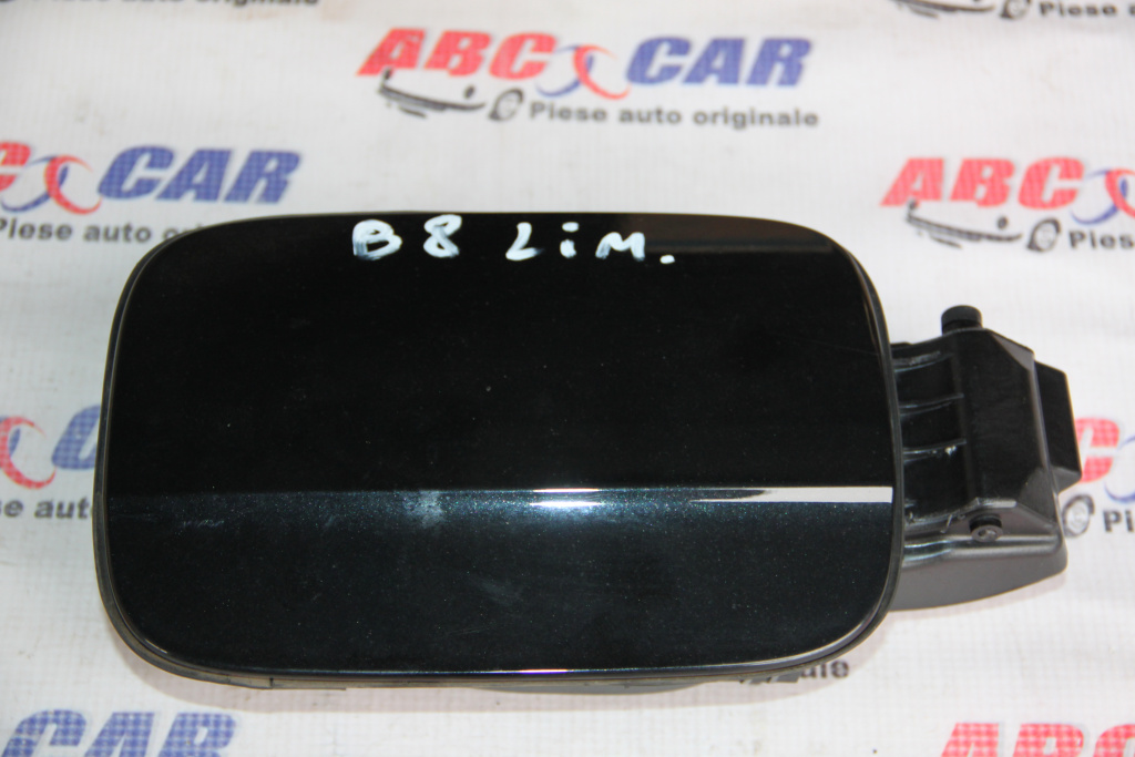 Usa rezervor Audi A4 B8 8K cod: 8K0010508R 2008-2015