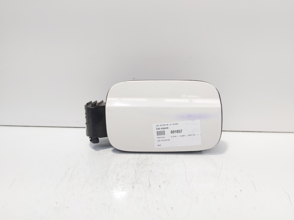 Usa rezervor cu buson, Mercedes Clasa C (W204) (id:691857)