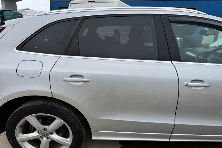 Usa spate dreapta gri LX7W Audi Q5 8R [2008 - 2012]