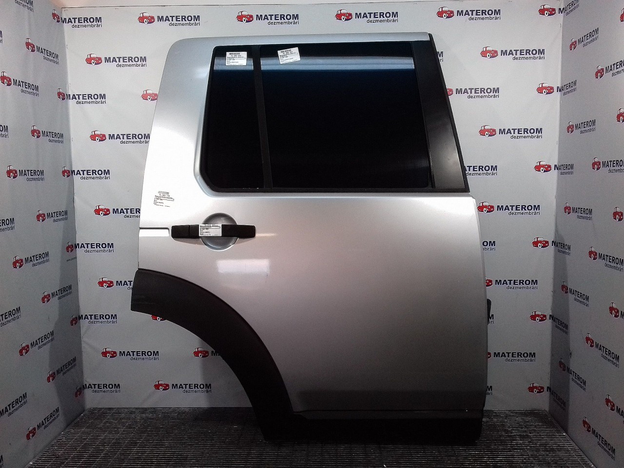 USA SPATE DREAPTA LAND ROVER DISCOVERY DISCOVERY - - (2004 2009)