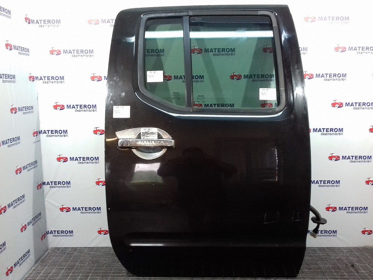 USA SPATE DREAPTA NISSAN NAVARA - - (200