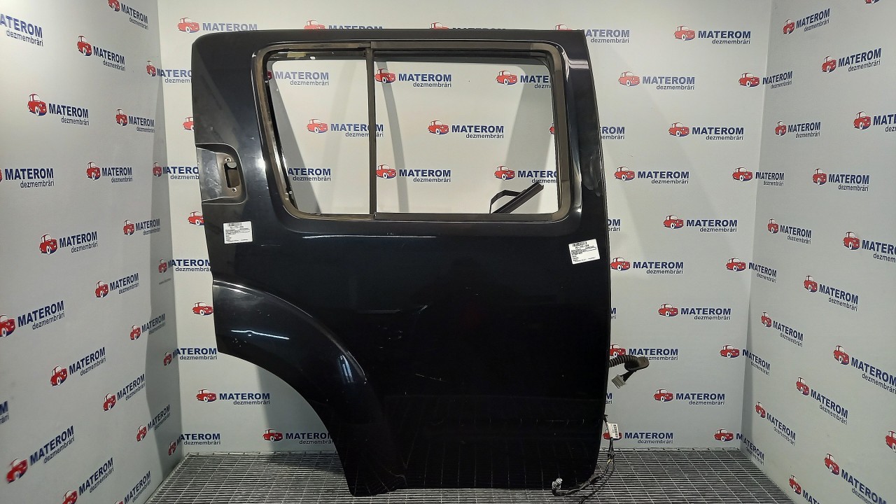 USA SPATE DREAPTA NISSAN PATHFINDER - - (2005 2010)