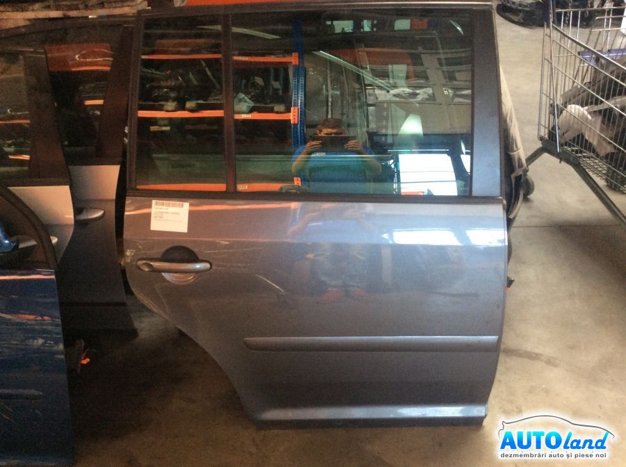 Usa Spate Dreapta Pana in 07 Volkswagen TOURAN 1T1,1T2 2003