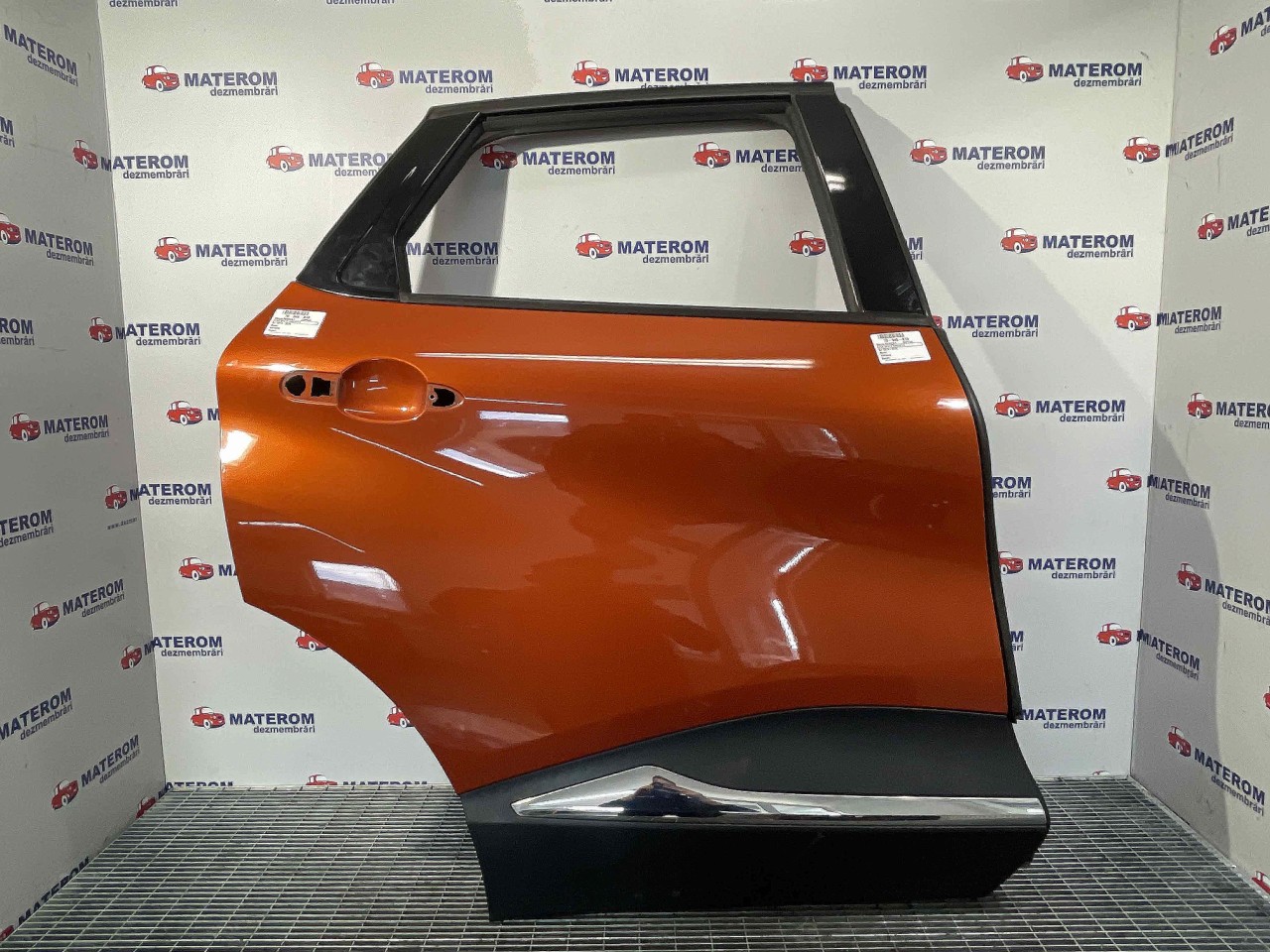 USA SPATE DREAPTA RENAULT CAPTUR CAPTUR - - (2013 2016)