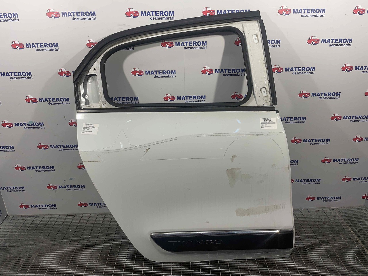 USA SPATE DREAPTA RENAULT TWINGO - - (2014 2020)