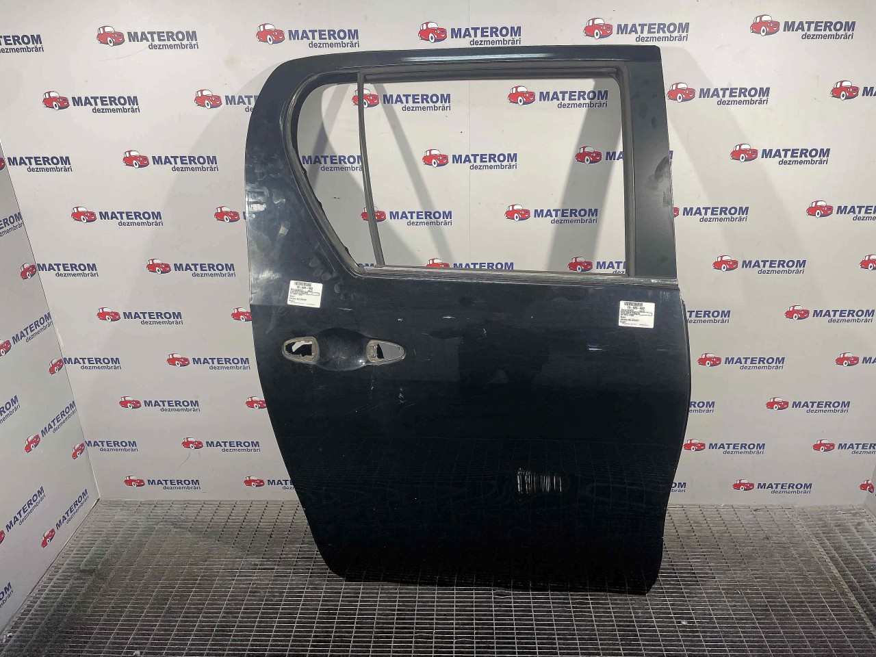 USA SPATE DREAPTA TOYOTA HILUX HILUX - - (2015 2020)