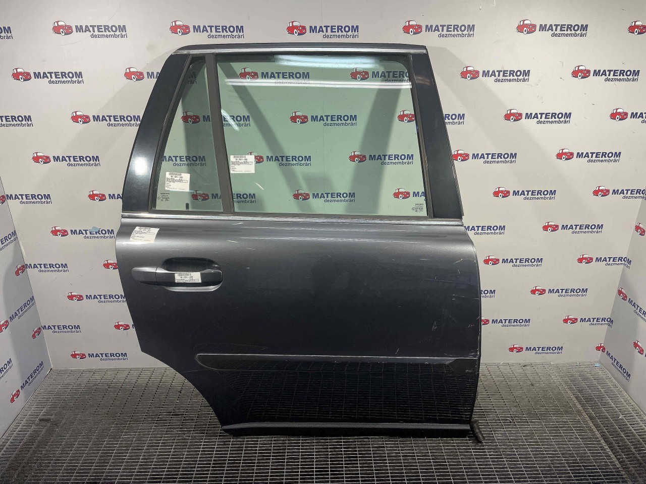 USA SPATE DREAPTA VOLVO XC 90 XC 90 - - (2002 2007)