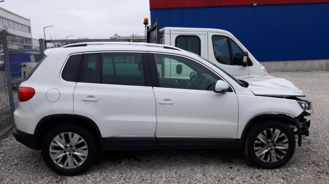 Usa spate stanga dreapta Vw Tiguan 2010 2011 2012 2013