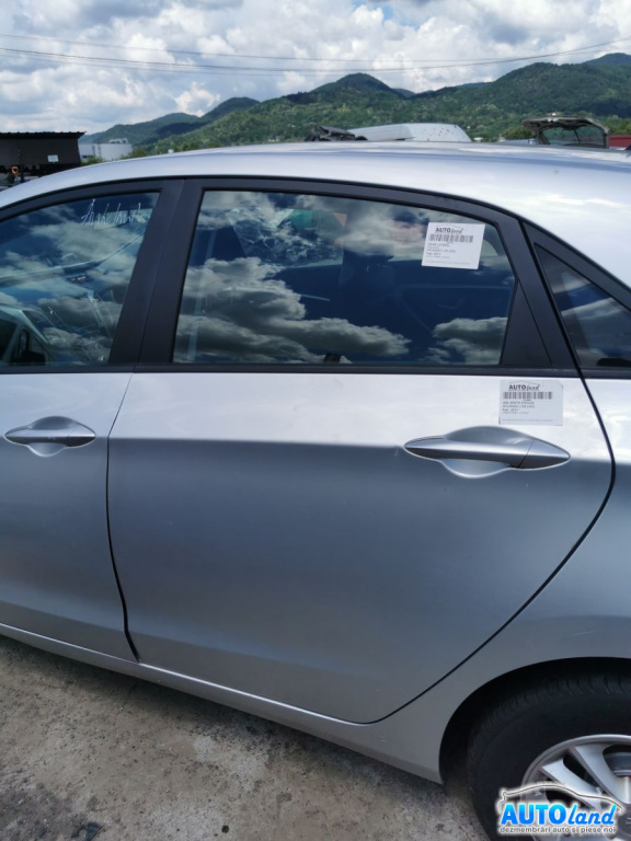 Usa Spate Stanga Hyundai i30 GD 2011