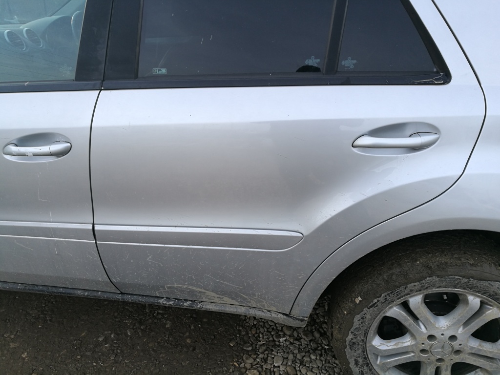 Usa spate stanga Mercedes ML W164
