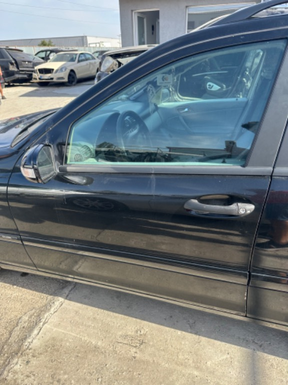 Usa stânga fata Mercedes c class w203