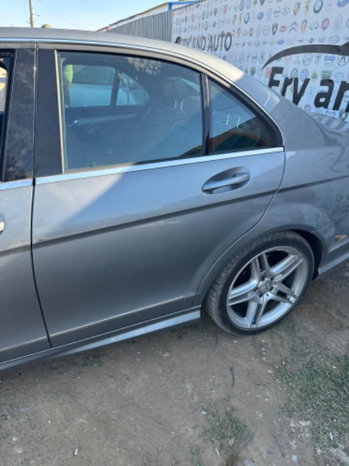 Usa stânga spate Mercedes c class w204 in stare foarte buna
