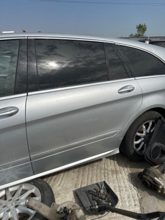 Usa stânga spate Mercedes e class w251 model long