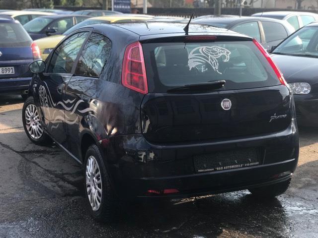 usa stanga dreapta  1.2 Fiat GRANDE PUNTO 3usi negru