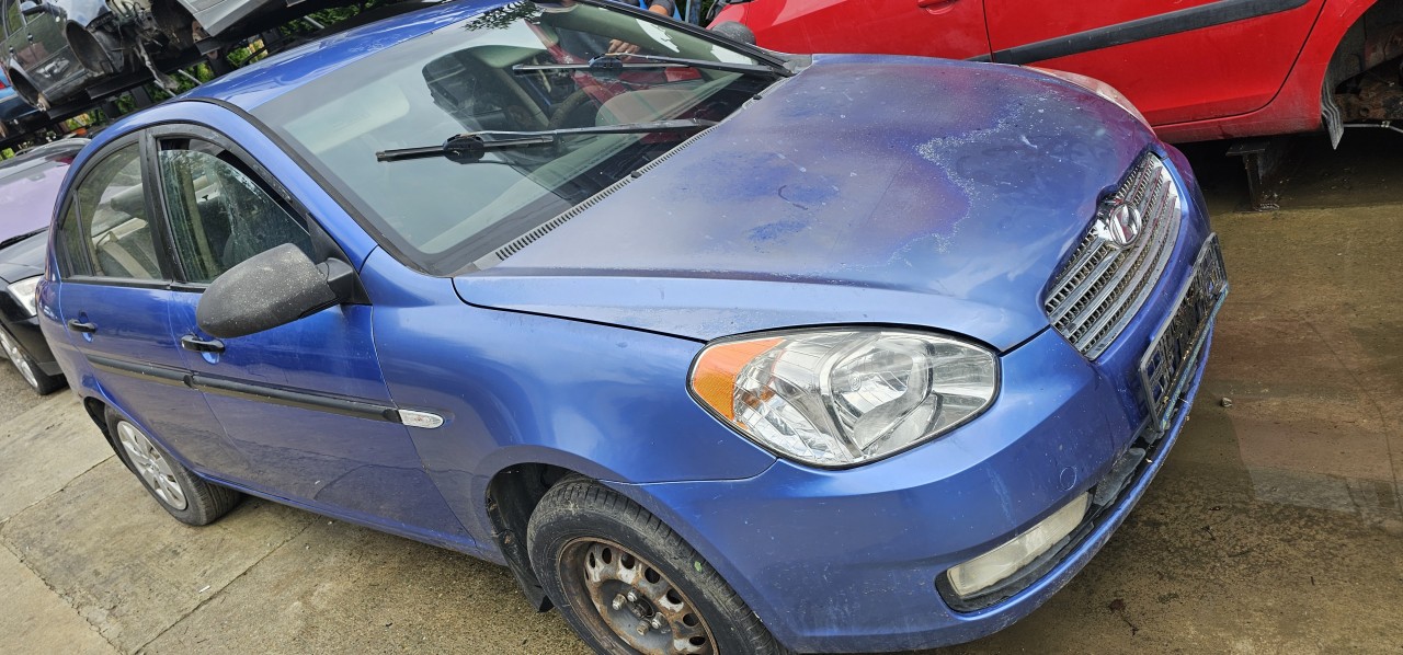 Usa stanga / dreapta fata Hyundai Accent 2007 2008 2009 20010