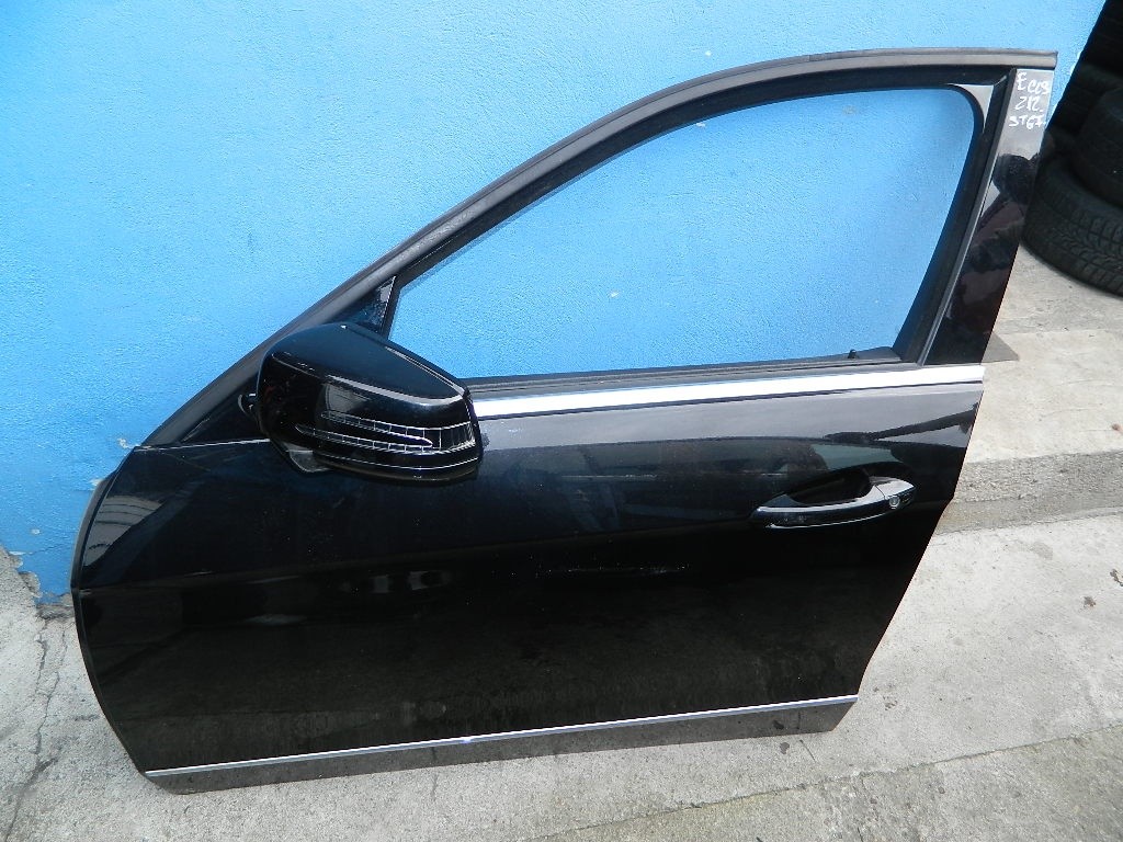 Usa stanga-dreapta fata Mercedes E-Class model W212 2010-2015