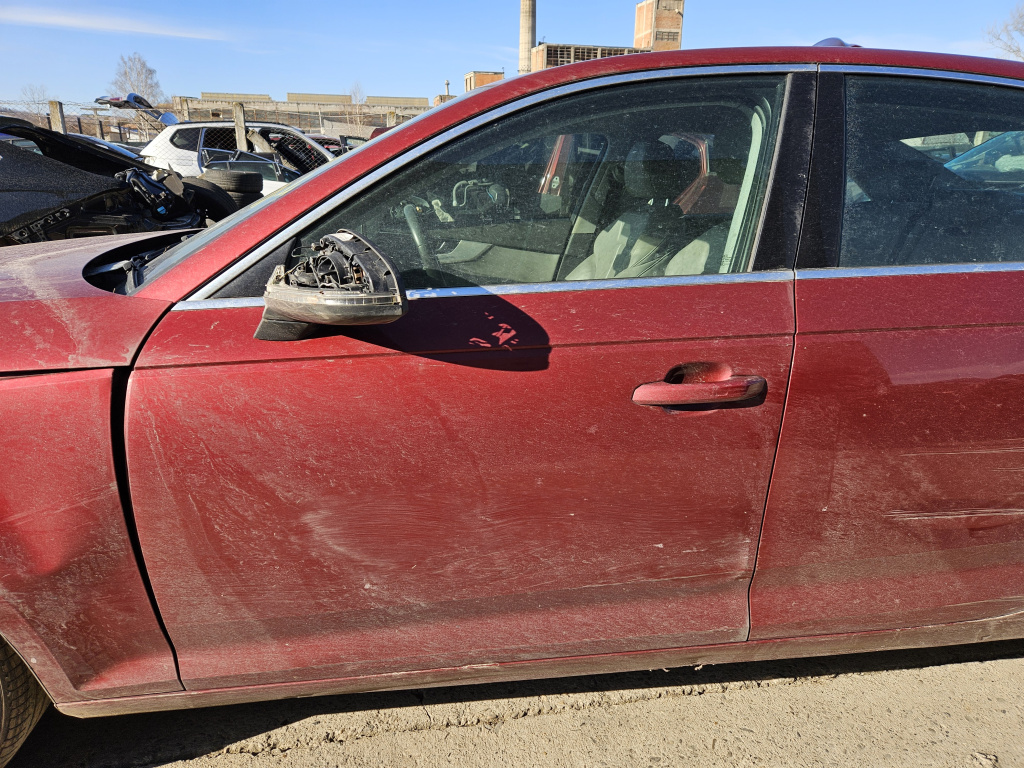 Usa stanga fata Audi A4 B9 2017, CU MIC DEFECT