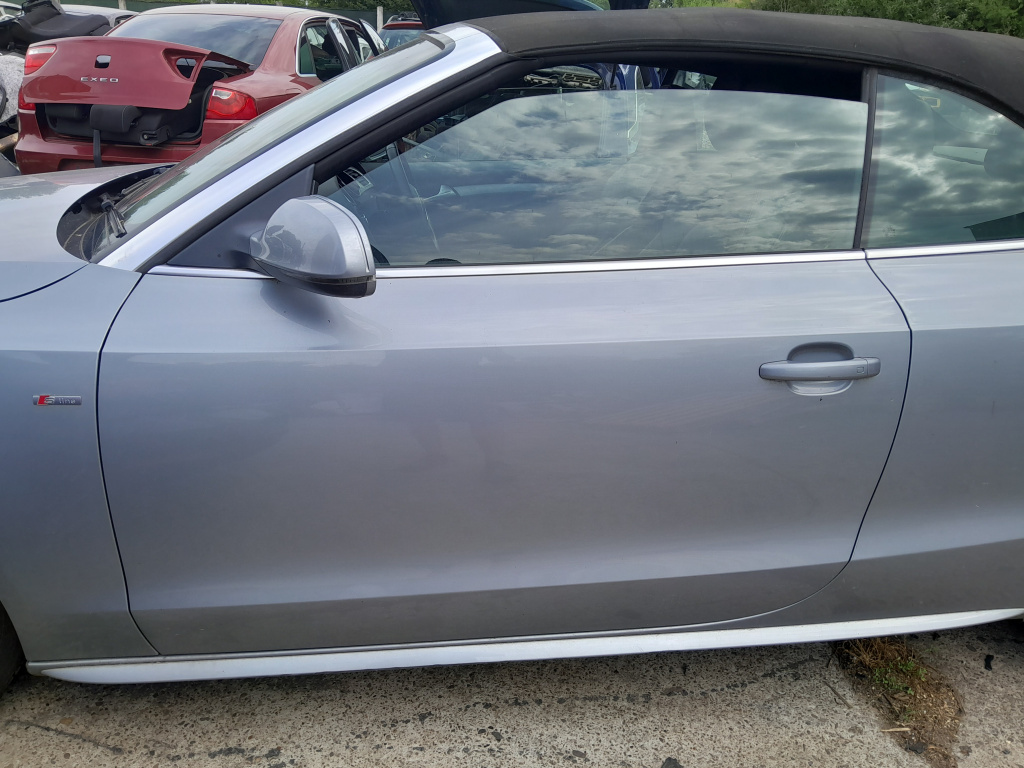 Usa stanga fata Audi A5 2.0 Motorina 2010
