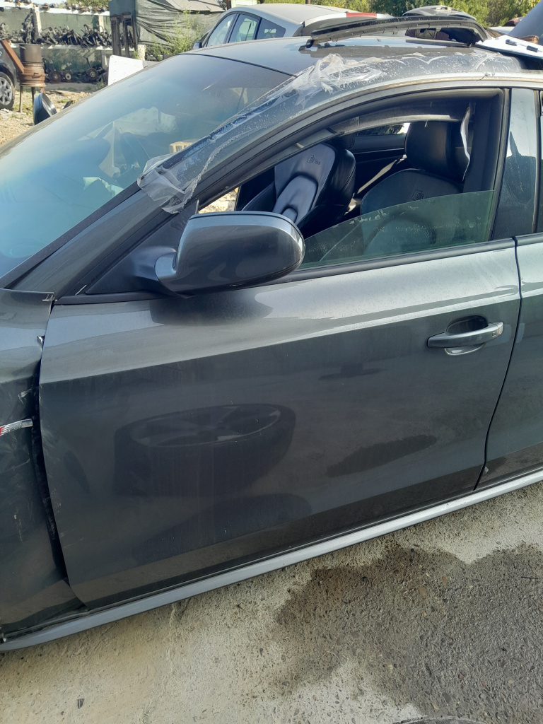 Usa stanga fata Audi A5 2012, CU DEFECT
