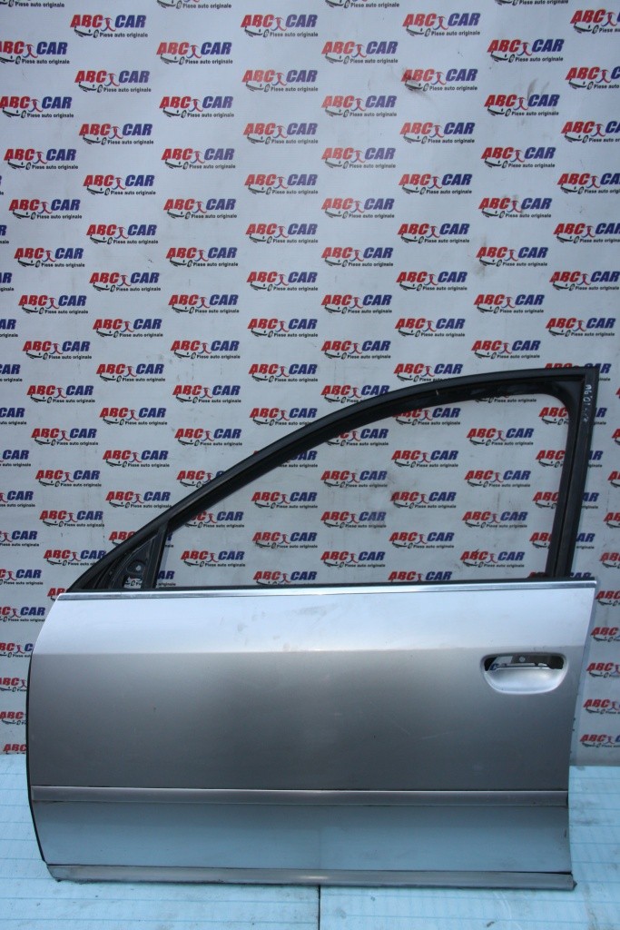 Usa stanga fata Audi A6 4B C5 Avant model 2001