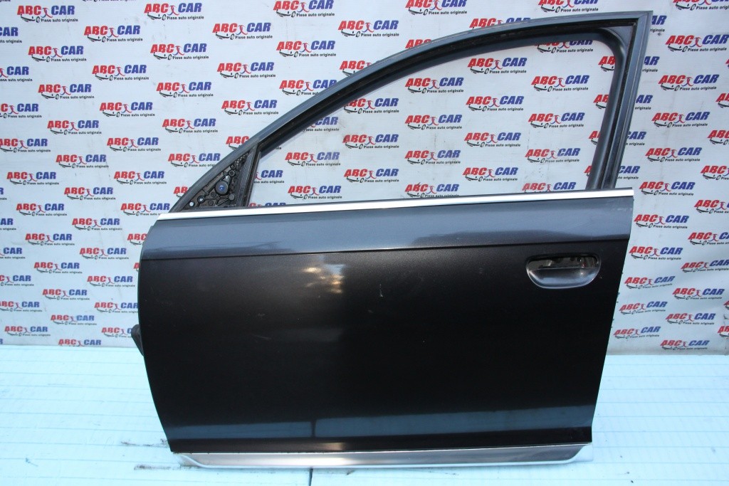 Usa stanga fata Audi A6 4B C6 Avant model 2007