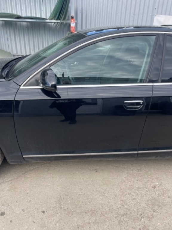 Usa stanga fata audi A6 C6
