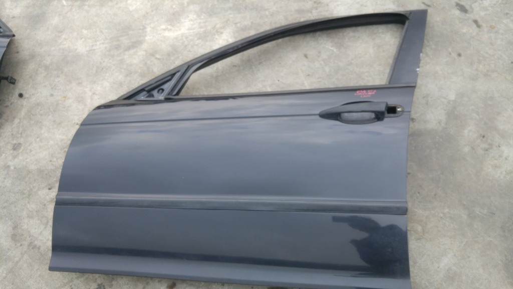 Usa stanga fata bmw seria 3 e46 limuzina