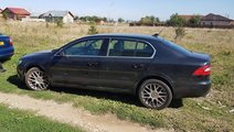 Usa stanga fata culoare negru skoda superb II 2008...