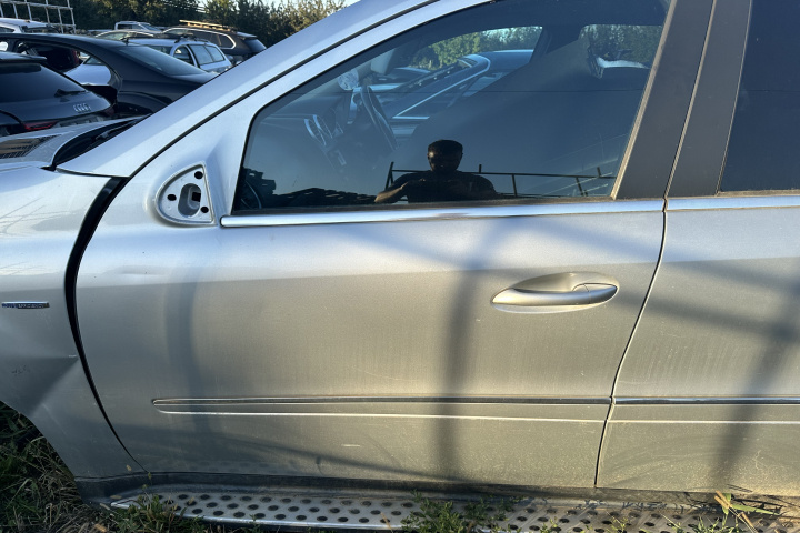 Usa Stanga Fata Gri Mercedes-Benz ML W164 [facelift] [2008 - 2011]