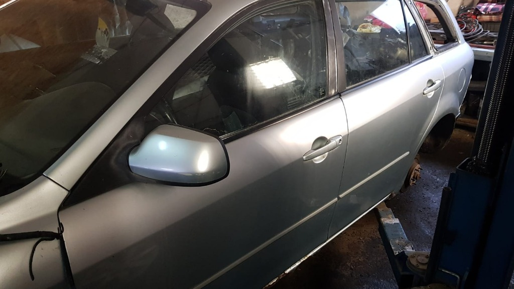 Usa stanga fata Mazda 6 motor 2000cm diesel 2006