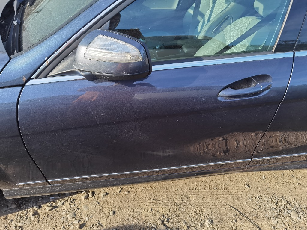 Usa stanga fata Mercedes C220 cdi w204 an 2008