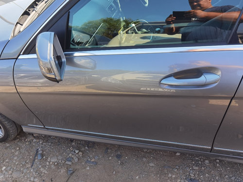 Usa stanga fata Mercedes C320 cdi w204