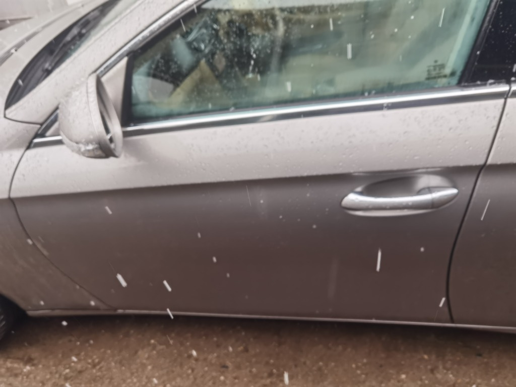 Usa stanga fata Mercedes cls w219